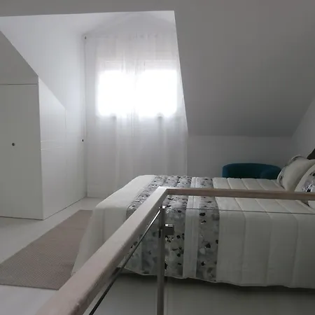 Cosy - Welcome In Alfama